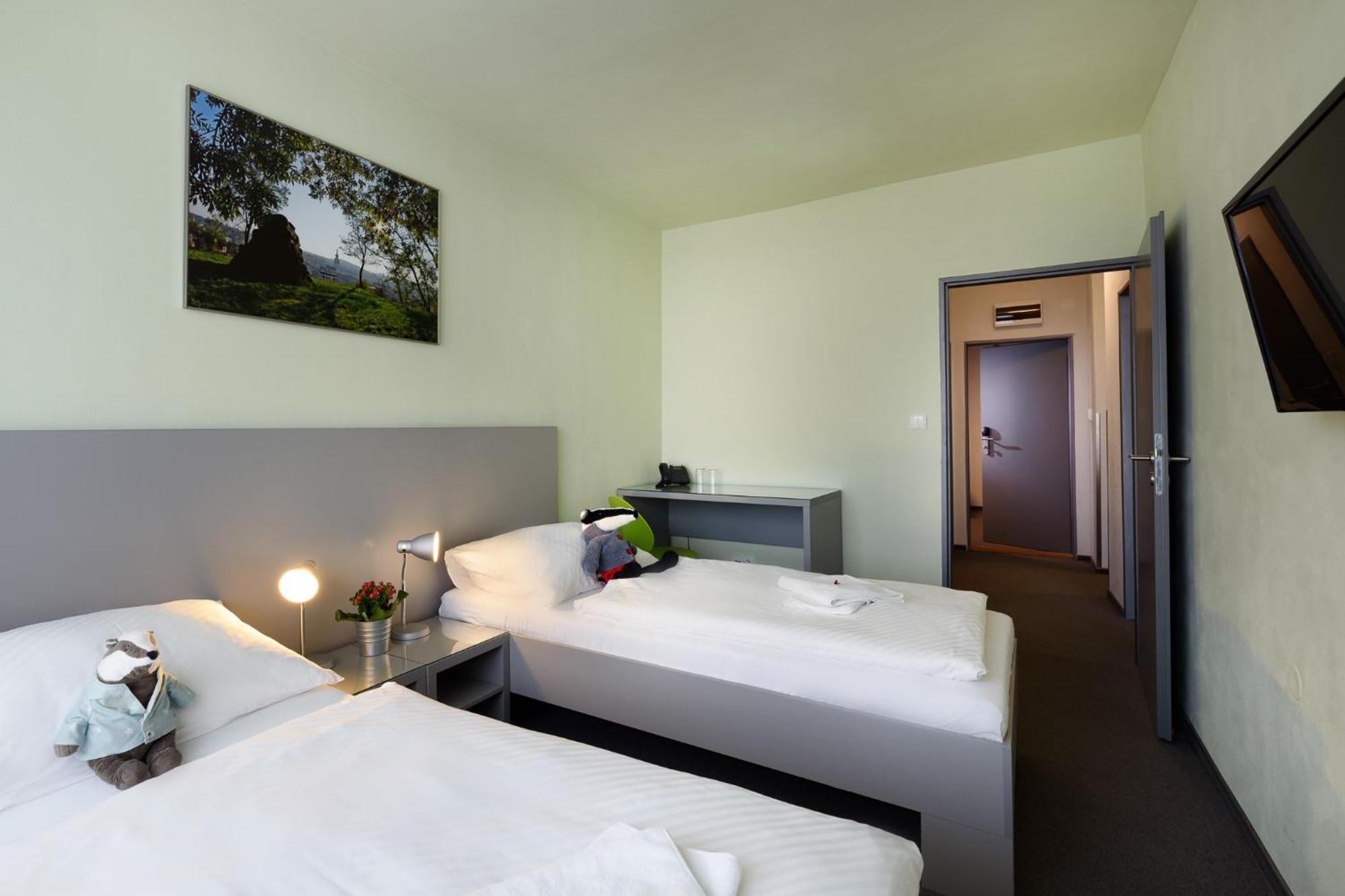 Hotel Atom Trebic Exterior photo